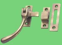 BROKEN WINDOW? REPLACE THEM WITH THESE LATCHES FOR WOODEN WINDOWS
